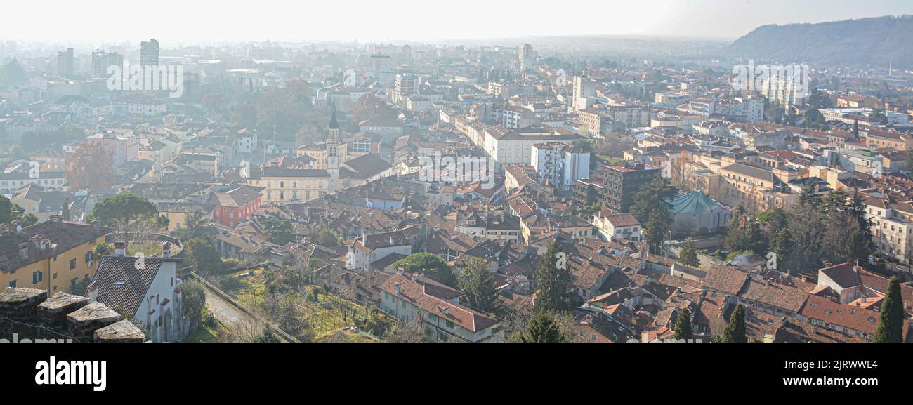 Luftaufnahme von Gorizia (Stara Gorica), Italien vom Schloss aus gesehen Stockfoto