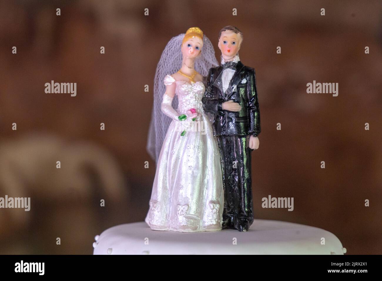 Deko Puppen für Hochzeitstorte mit Braut und Bräutigam in rio de janeiro. Stockfoto