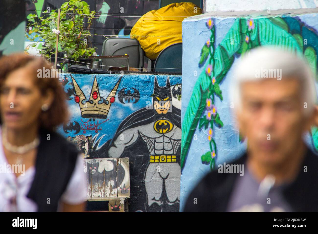 Batman's Alley, Vila Madalena, São Paulo Brasilien - 16. Februar 2019: Batman's Alley ist ein Graffiti-Gericht, das sich in Vila Madalena, einer Bohemian ne, befindet Stockfoto