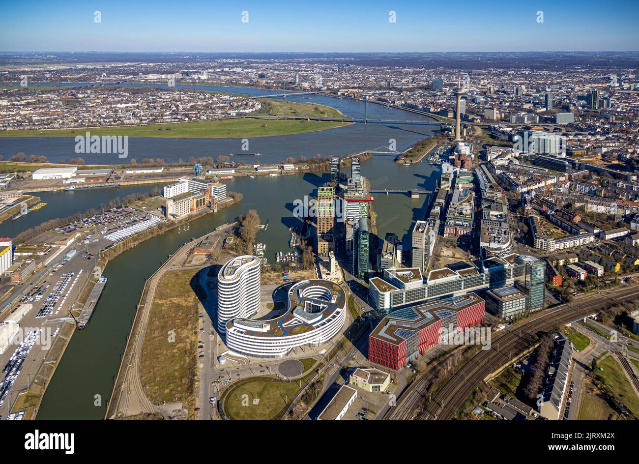 Luftaufnahme, Medienhafen, Hyatt Regency Düsseldorf, Julo-Levin-Ufer, Marina Düsseldorf, Rheinturm,INNSIDE DÜSSELDORF HAFEN,trivago N.V., die NextGen Stockfoto