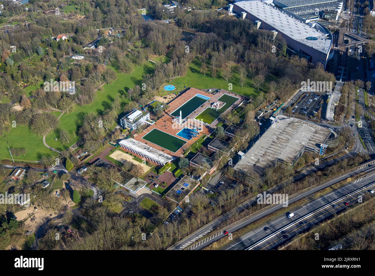 Luftaufnahme, Grugabad im Grugapark im Landkreis Rüttenscheid in Essen, Ruhrgebiet, Nordrhein-Westfalen, Deutschland, Badeanstalt, ba Stockfoto