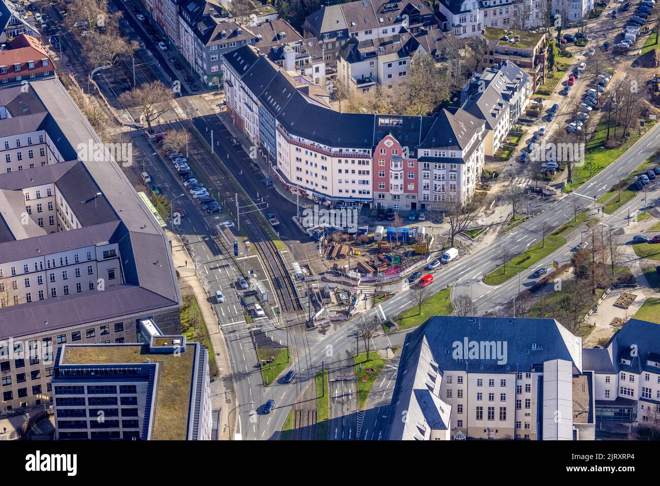 Luftaufnahme, Baustellenüberquerung Martinstraße Ecke Zweigertstraße Haumannplatz im Landkreis Rüttenscheid in Essen, Ruhrgebiet, Nordrhein- Stockfoto