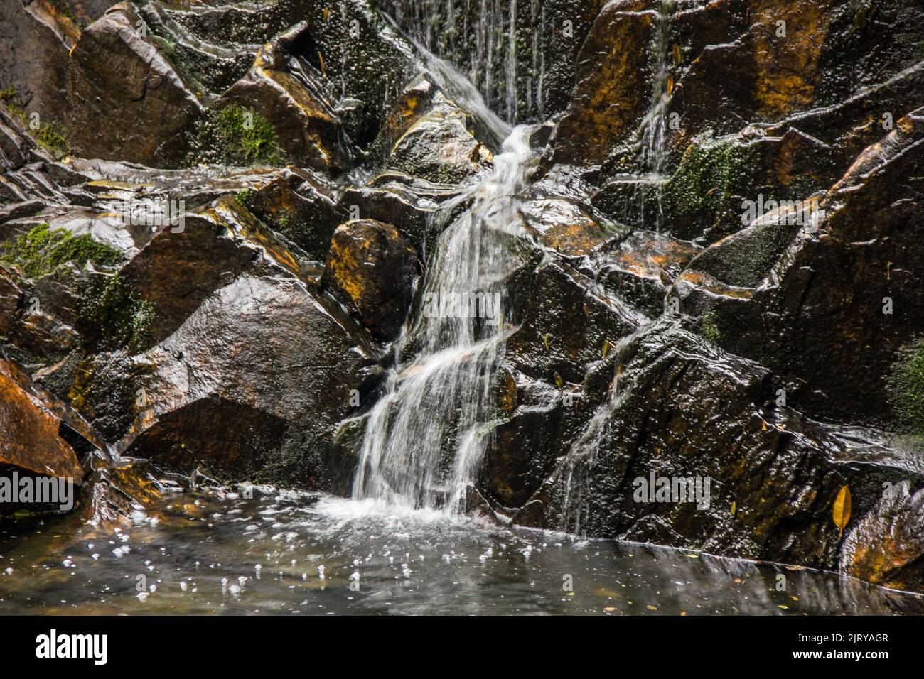 Mangrovenwasserfall in tiradentes, minas gerais in Brasilien. Stockfoto