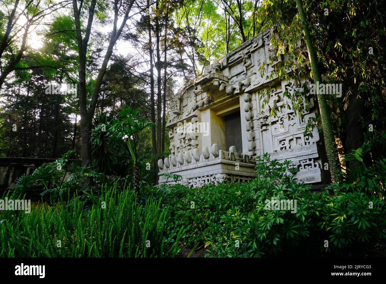 Vollständige Nachbildung des Grabes des Maya-Königs Pakal, das tief im Dschungel von Palenque, National Anthropology Museum, Chapultepec Par, ausgegraben wurde Stockfoto
