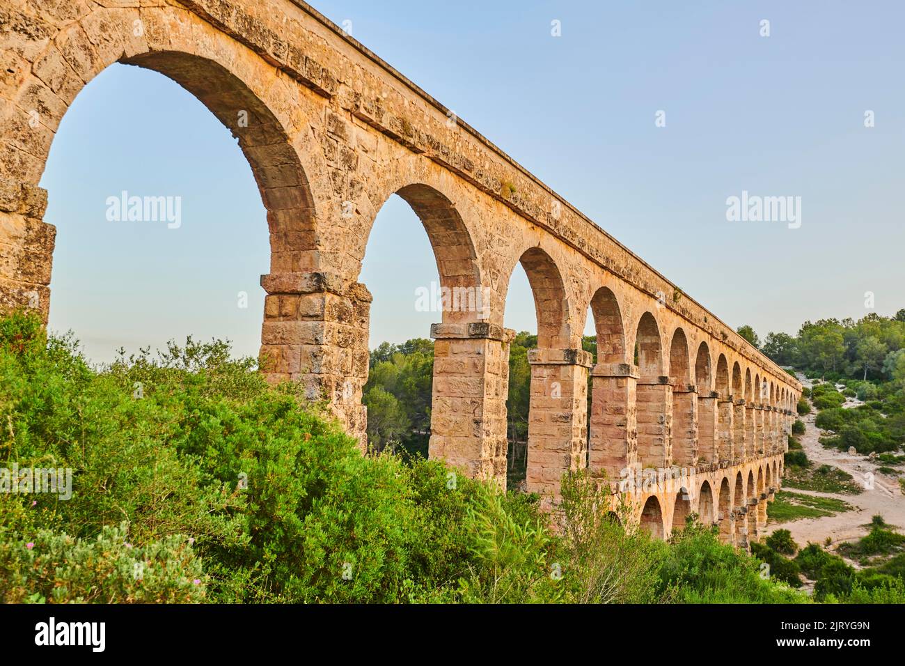 Altes römisches Aquädukt, Aquädukte de les Ferreres, Teufelsbrücke, Pont del Diable, Katalonien, Spanien Stockfoto