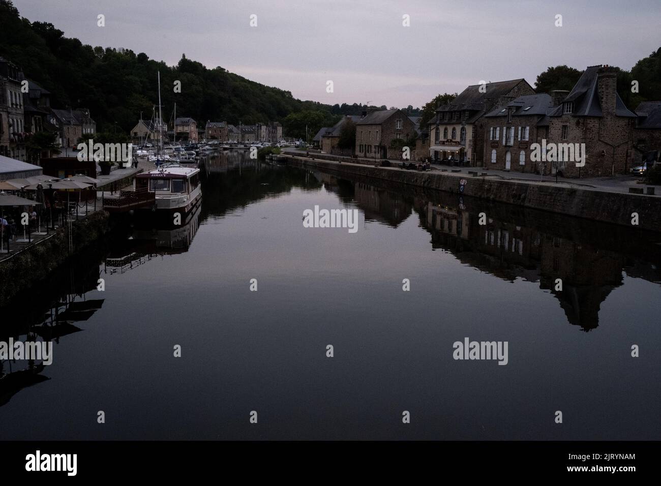 Frankreich, Bretagne, Dinan, September 2020. Langfristiger Bericht über die Probleme des Flusses Rance in der Bretagne und insbesondere über die Frage des Siltens. H Stockfoto