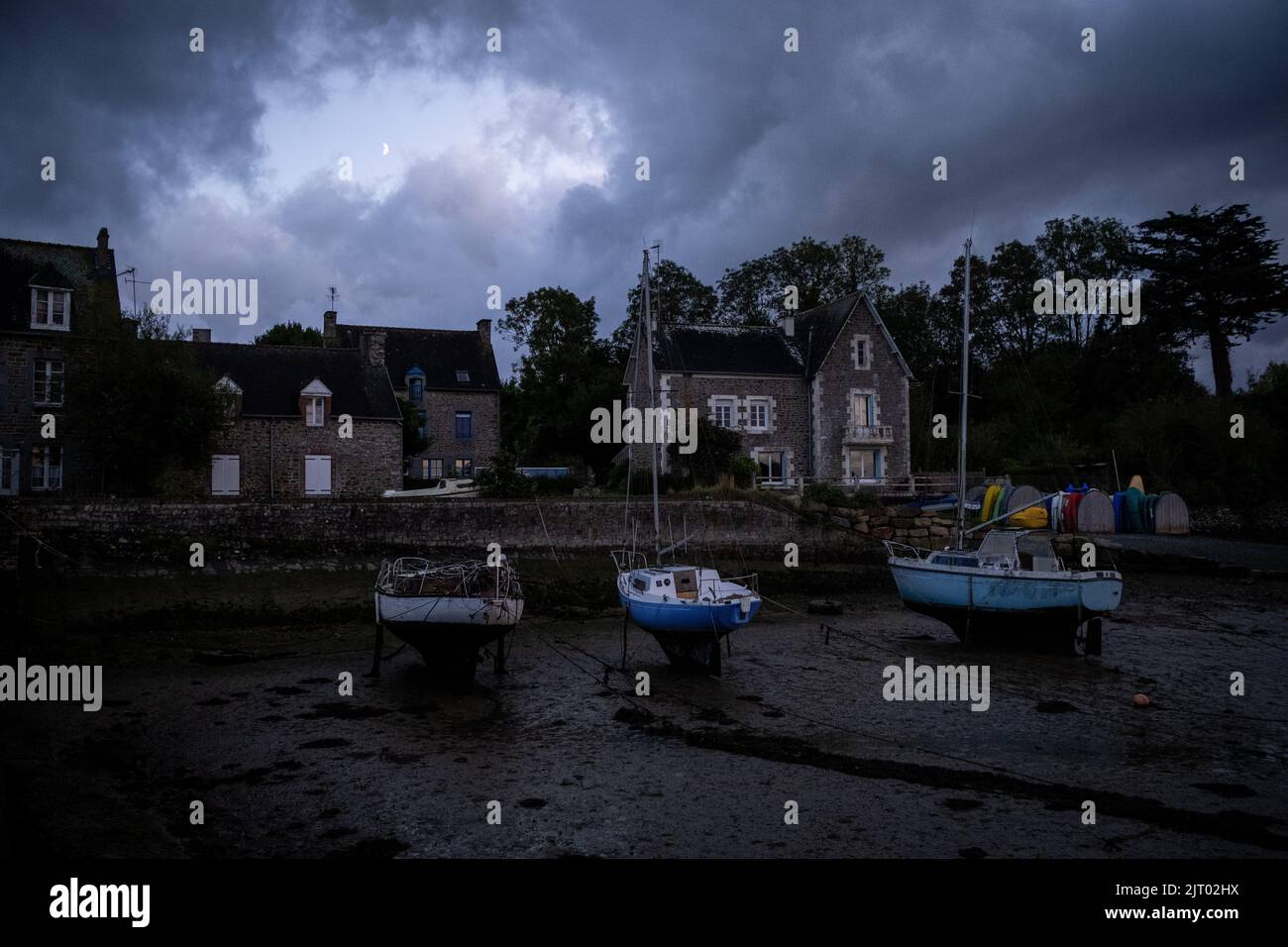 Frankreich, Bretagne, Pleudihen-sur-Rance, die 2020-09-23. Langfristiger Bericht über die Fragen des Flusses Rance in der Bretagne und insbesondere zu dieser Frage Stockfoto
