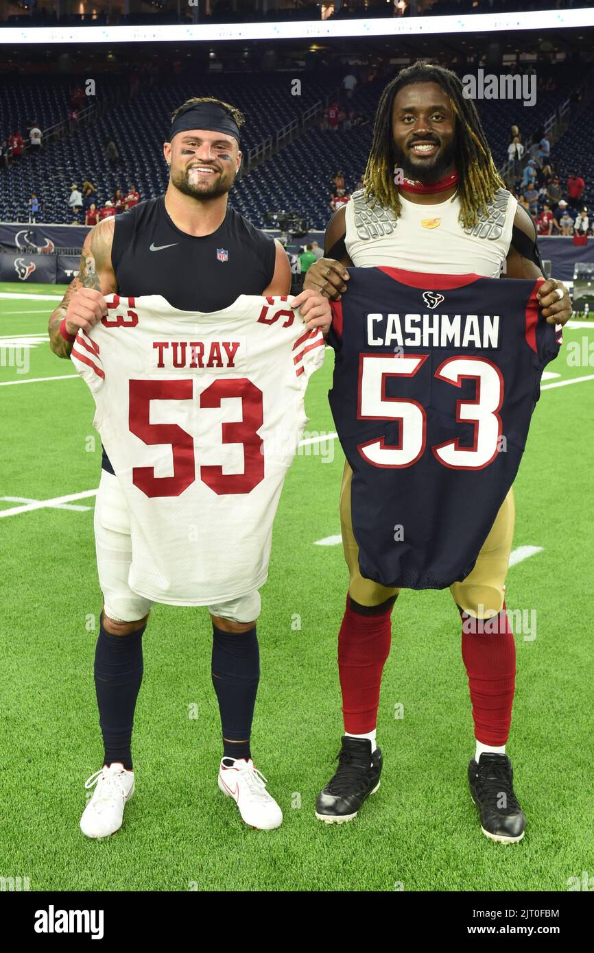 Houston Texans Linebacker Blake Cashman (53) und San Francisco 49ers Defensive End Kemoko Turay (53) tauschen Trikots nach dem NFL-Spiel zwischen dem San F. Stockfoto