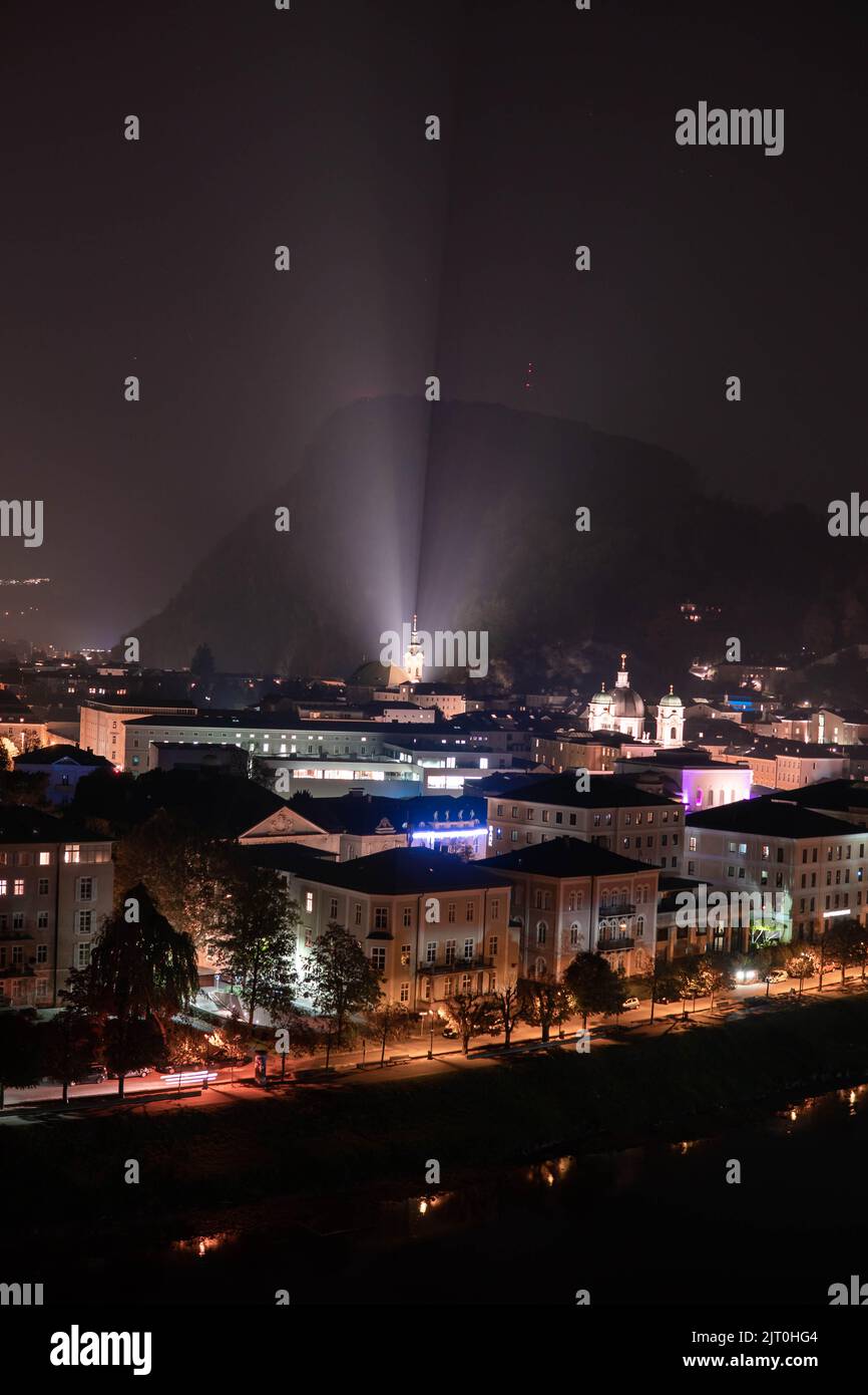 Nightshoot in Salzburg, Österreich mit perfekten Bedingungen Stockfoto