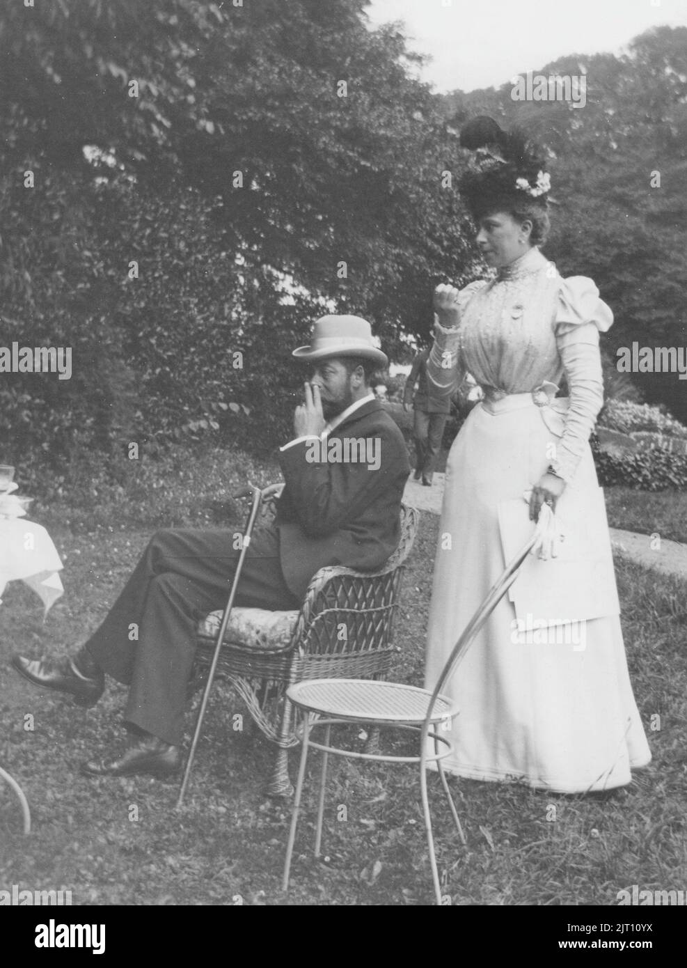 George V. König des Vereinigten Königreichs und der britischen Dominions und Kaiser von Indien, geboren am 3. juni 1865 tot am 20. januar 1936. Foto mit seiner Frau Mary of Teck, 1867-1953. Sie wurden im Jahr 1893 verheiratet. Stockfoto