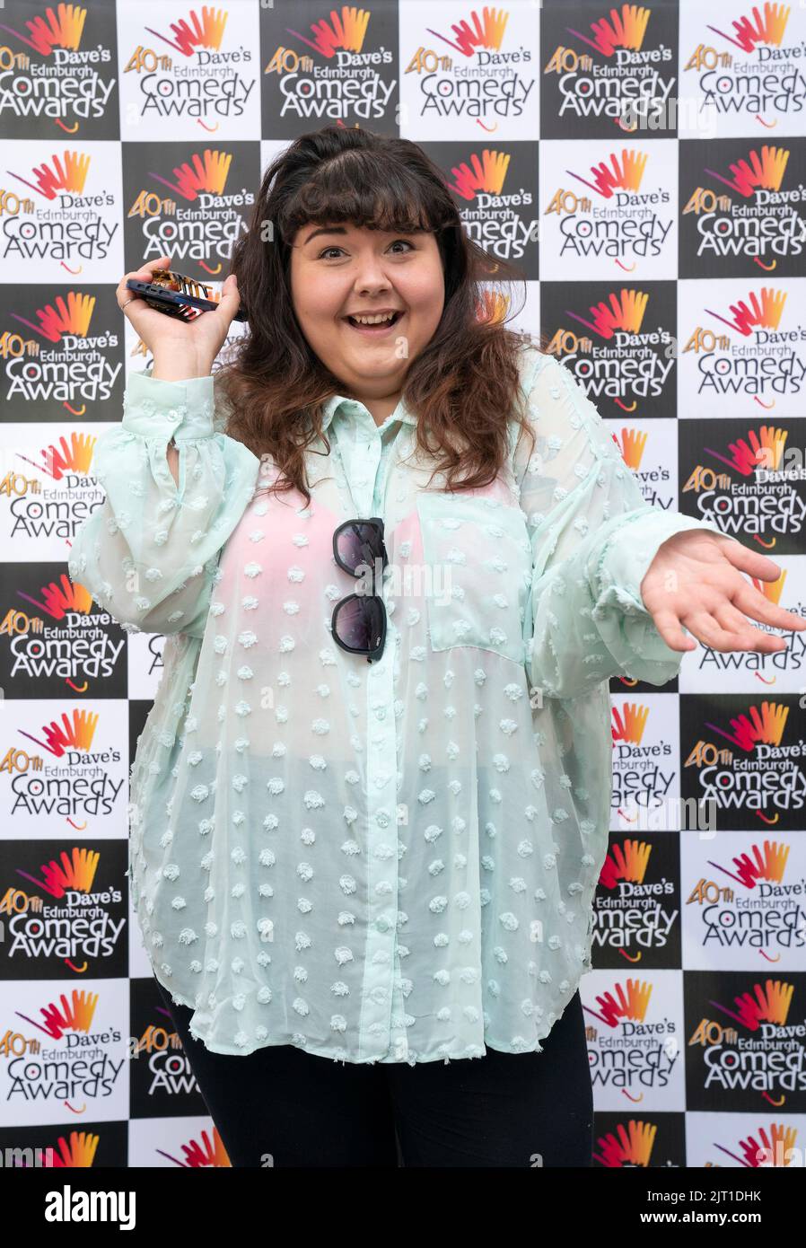 Sofie Hagen bei den Dave's Edinburgh Comedy Awards beim Edinburgh Festival Fringe. Bilddatum: Samstag, 27. August 2022. Stockfoto