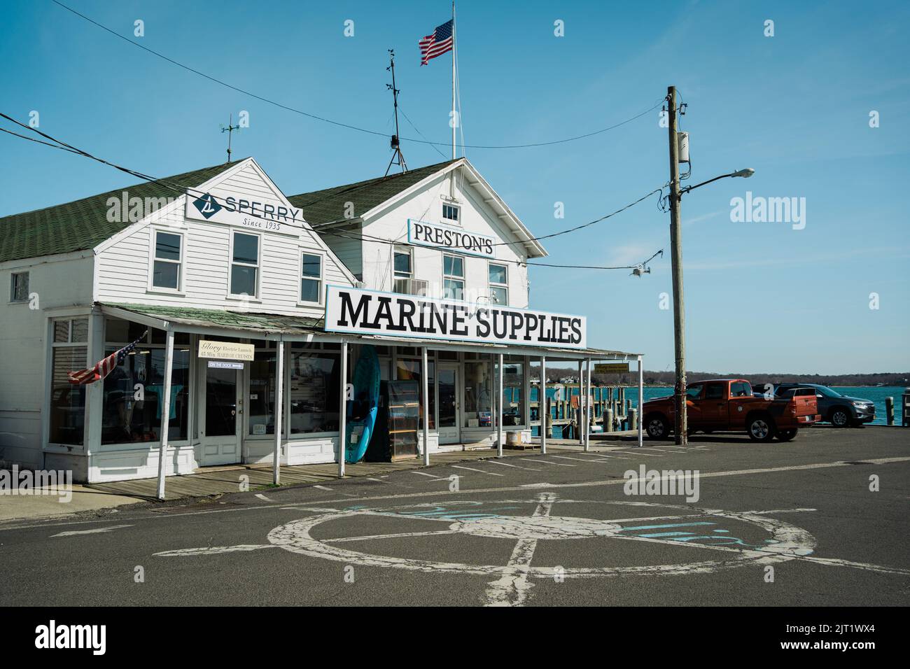 Prestons Chandlery Marine liefert Vintage-Schilder, Greenport, New York Stockfoto