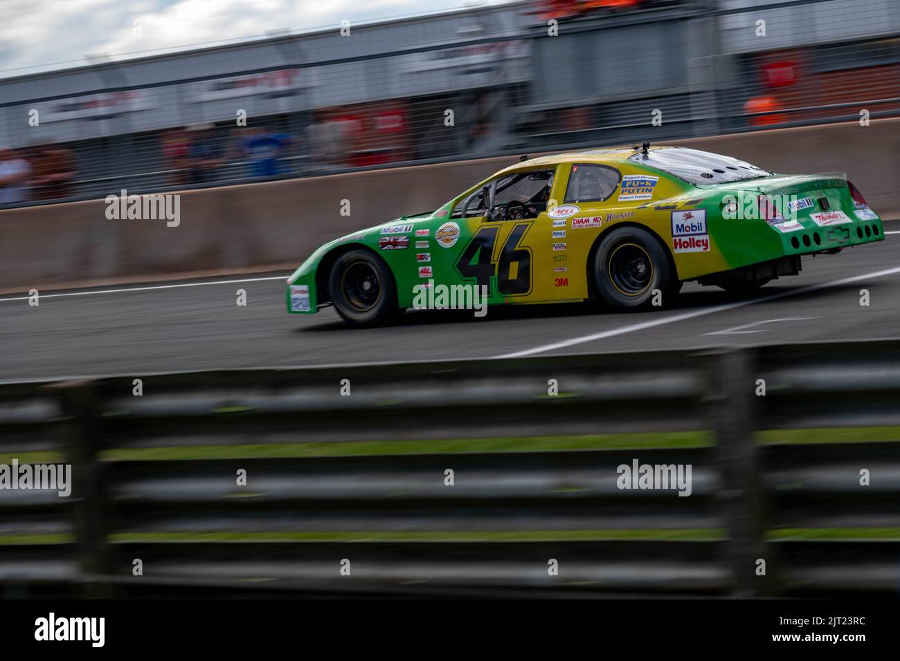 Statische und Rennbilder von der US USA Auto Show auf dem Oulton Park Raceway Chishire, einschließlich der Herzöge von Hazard und Days of Thunder Stockfoto