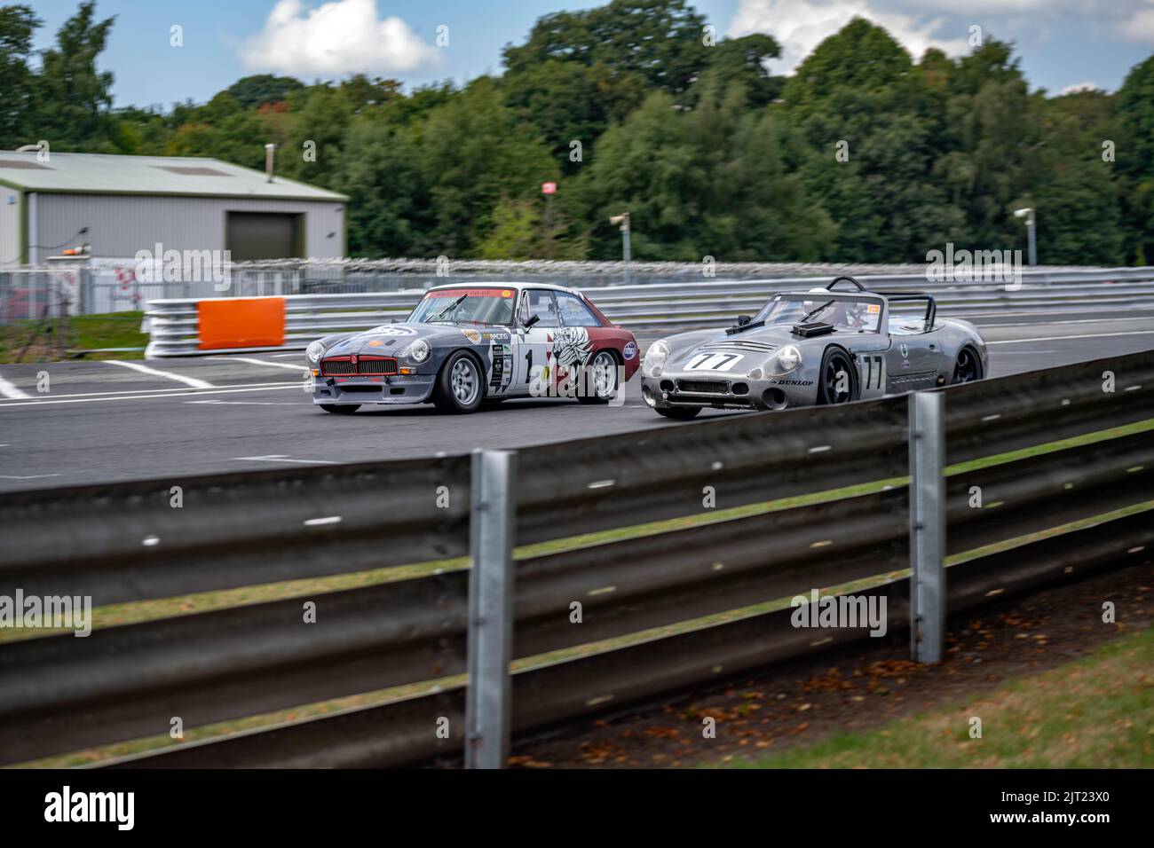 Statische und Rennbilder von der US USA Auto Show auf dem Oulton Park Raceway Chishire, einschließlich der Herzöge von Hazard und Days of Thunder Stockfoto
