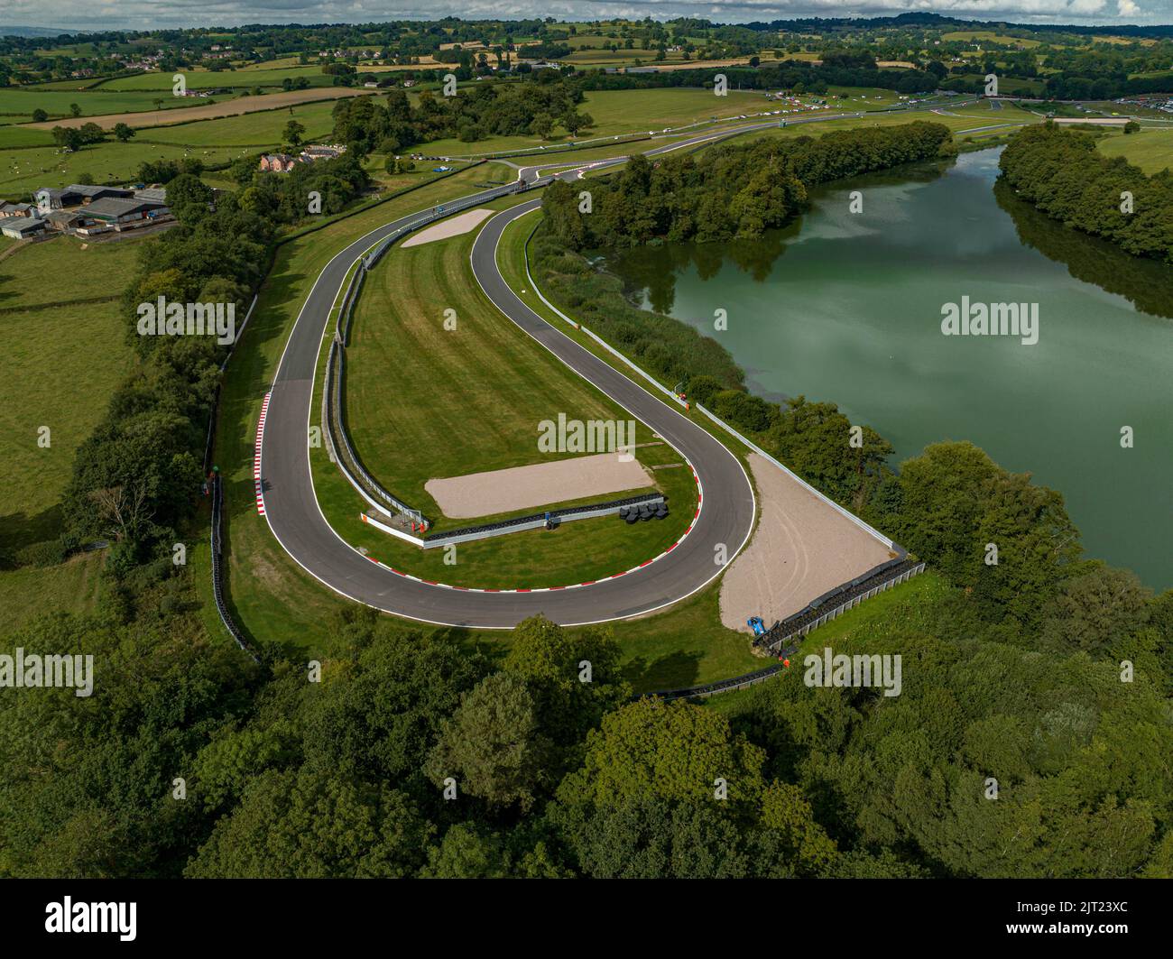 Luftaufnahmen von Oulton Park Raceay Henshire während der US USA Autoshow Auto Show Drone Birds Blick aus der Luft Nascar Stockfoto