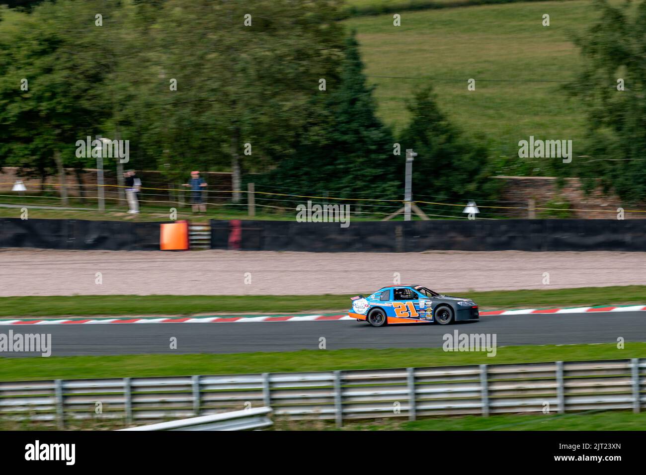 Statische und Rennbilder von der US USA Auto Show auf dem Oulton Park Raceway Chishire, einschließlich der Herzöge von Hazard und Days of Thunder Stockfoto