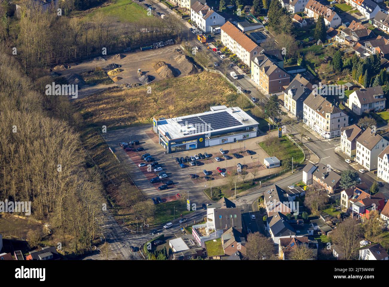 Luftaufnahme, LidlSupermarkt Welperstraße mit Sonnendach im Stadtteil