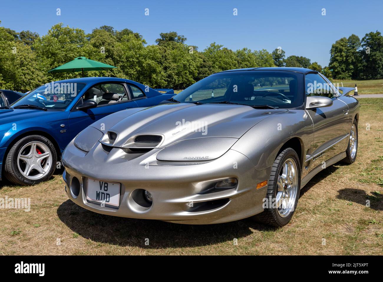 2002 Pontiac Firebird, ausgestellt auf der American Auto Club Rally of the Giants, die am 10.. Juli 2022 im Blenheim Palace stattfand Stockfoto