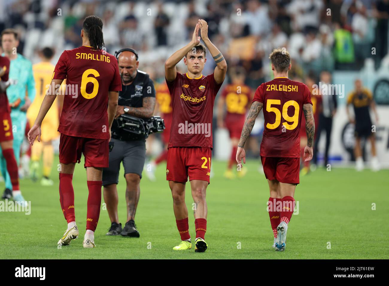 Paulo Dybala von AS Roma zeigt sich während des Serie-A-Spiels zwischen dem FC Juventus und AS Roma im Allianz-Stadion am 27. August 2022 in Turin, Italien. Stockfoto