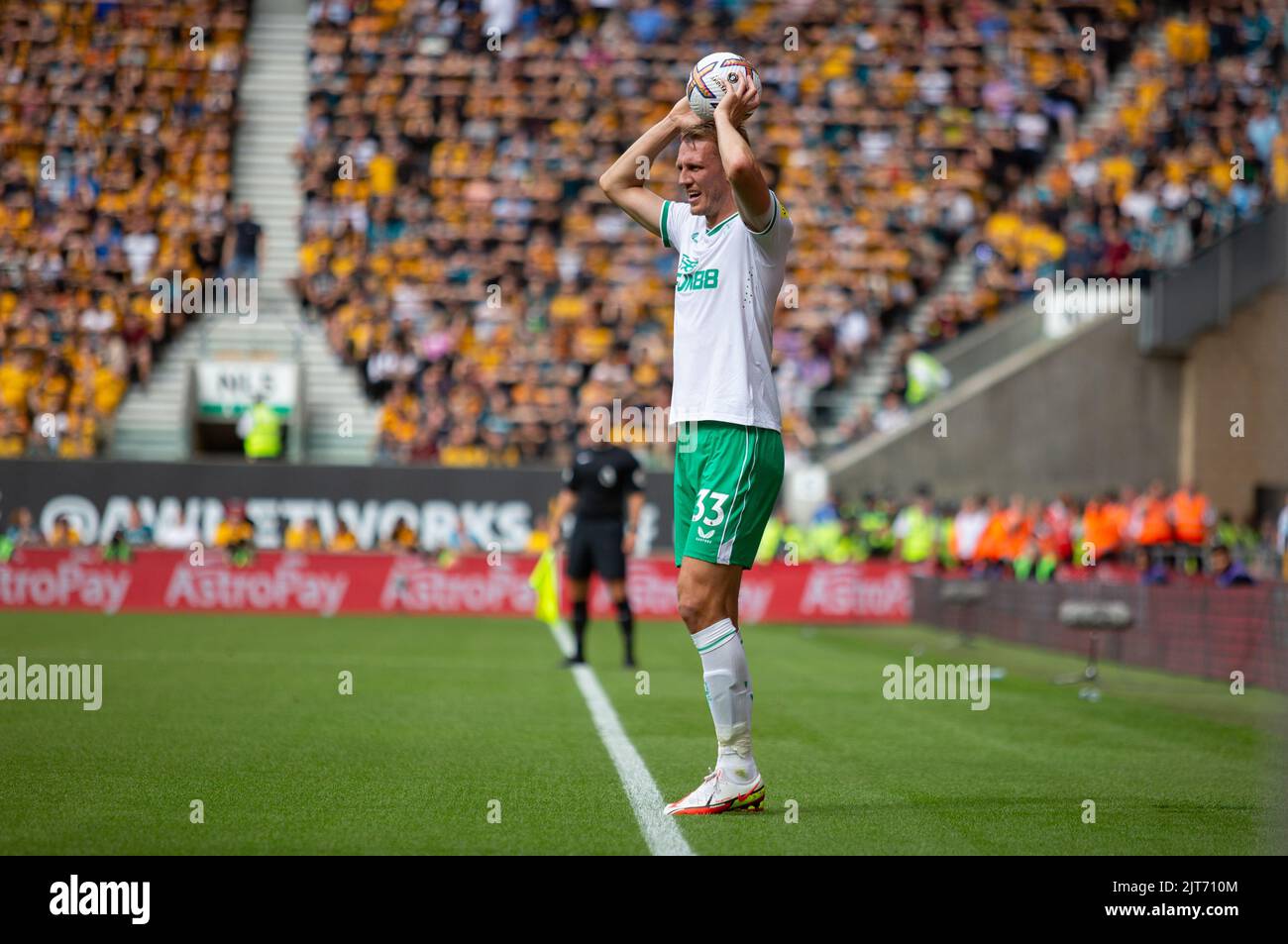 Dan Burn von Newcastle während des Premier League-Spiels zwischen Wolverhampton Wanderers und Newcastle United in Molineux, Wolverhampton am Sonntag, 28.. August 2022. Stockfoto