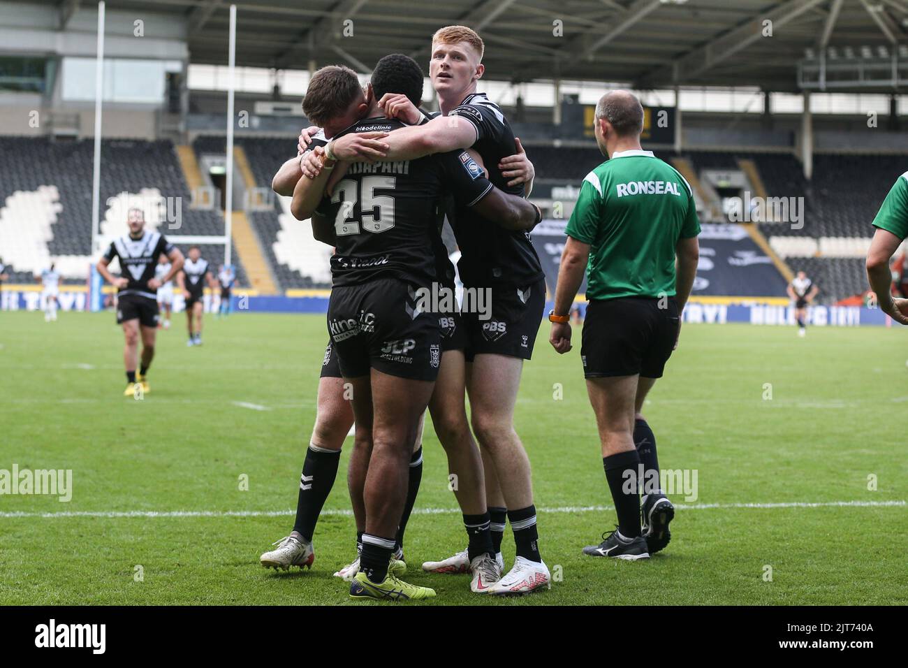 Mitieli Vulikijapani #25 von Hull FC feiert seinen zweiten Versuch des Spiels Stockfoto