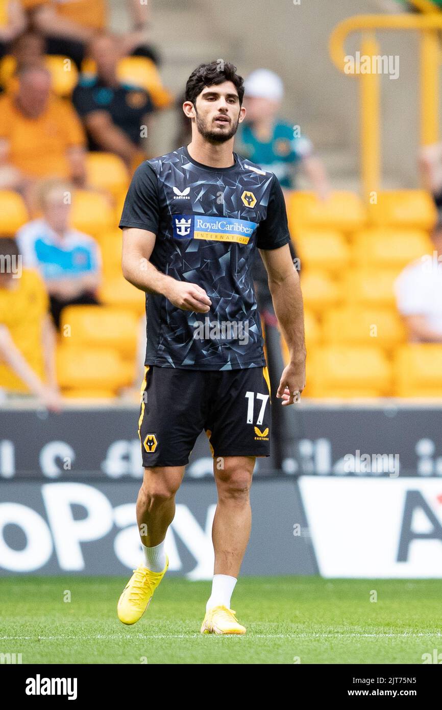WolvesÕs Gonalo Guedes erwärmt sich am Sonntag, 28.. August 2022, vor dem Premier League-Spiel zwischen Wolverhampton Wanderers und Newcastle United in Molineux, Wolverhampton. Stockfoto