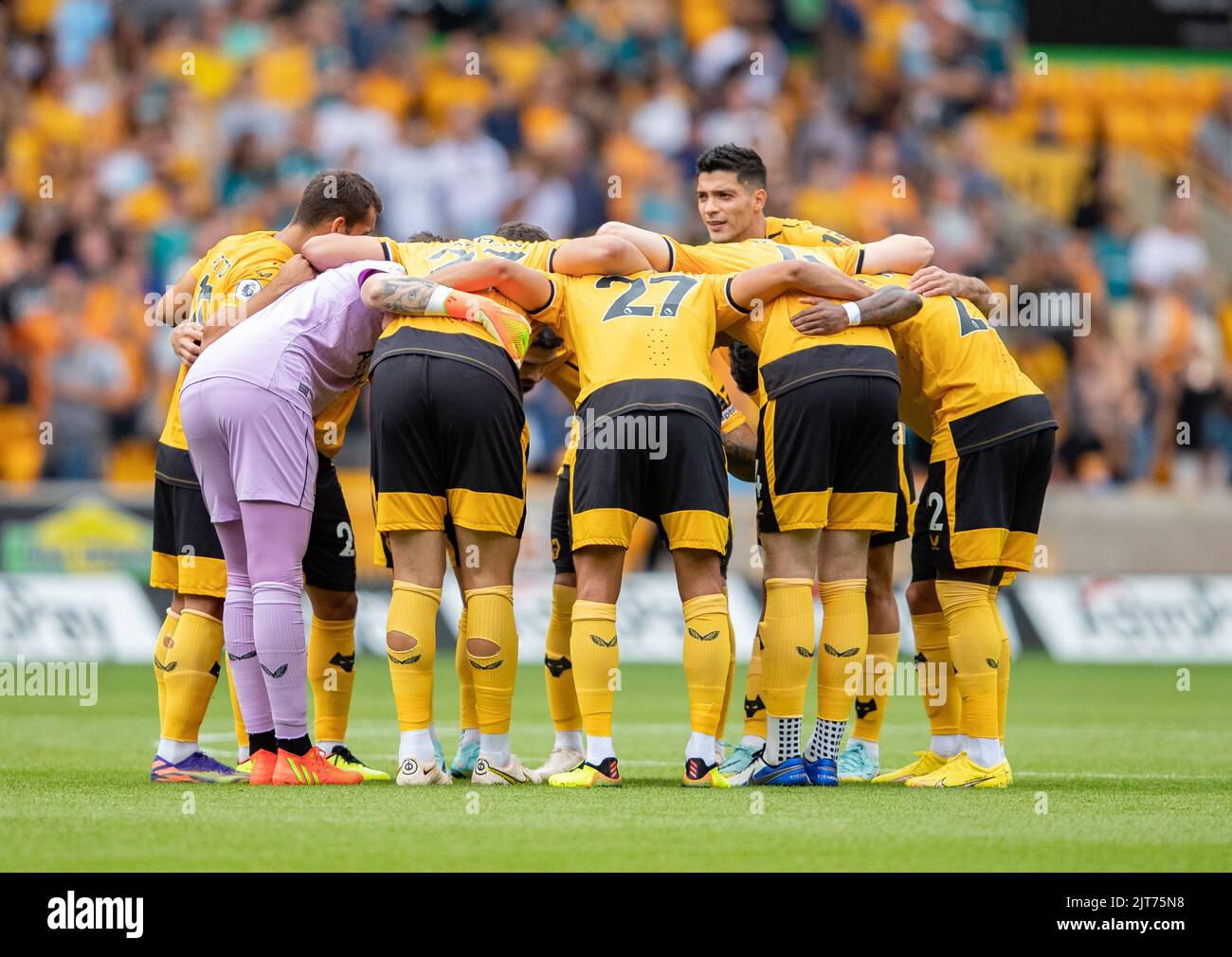 Wolves Raul Jimnez und seine Teamkollegen während des Premier League-Spiels zwischen Wolverhampton Wanderers und Newcastle United am Sonntag, 28.. August 2022, in Molineux, Wolverhampton. Stockfoto