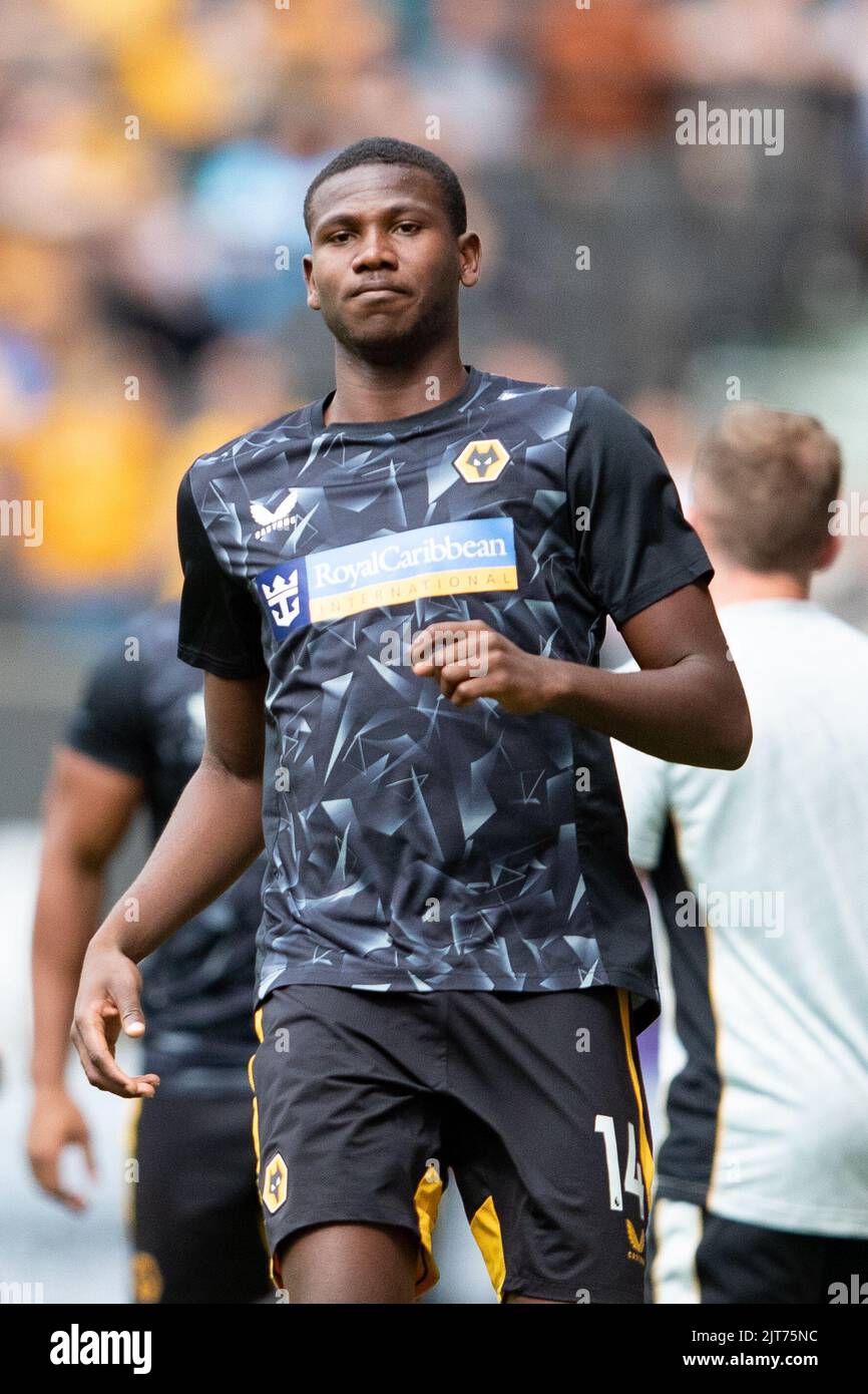 WolvesÕs Gerson Mosquera erwärmt sich am Sonntag, 28.. August 2022, vor dem Premier League-Spiel zwischen Wolverhampton Wanderers und Newcastle United in Molineux, Wolverhampton. Stockfoto