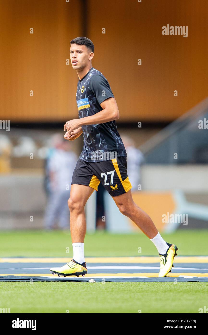 WolvesÕs Matheus Luiz erwärmt sich am Sonntag, 28.. August 2022, vor dem Premier League-Spiel zwischen Wolverhampton Wanderers und Newcastle United in Molineux, Wolverhampton. Stockfoto
