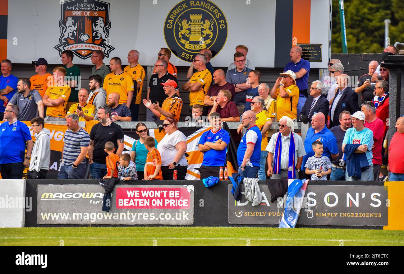 Carrick Rangers vs Linfield, Danske Bank Premiership, Loughview Leisure Arena Carrickfergus, Sonntag, 28.. August 2022. Stockfoto