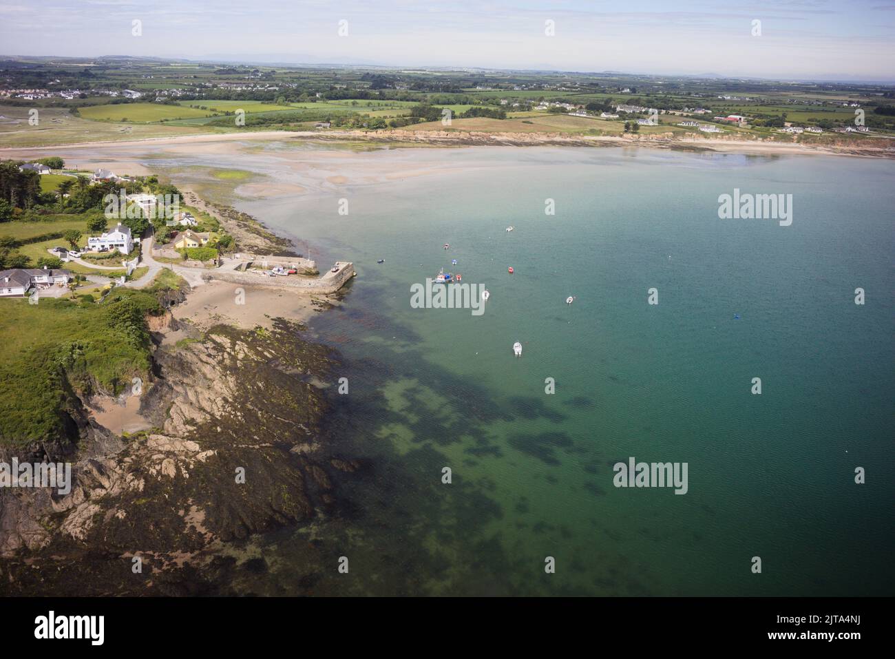 Luftaufnahme der Küste um Irland Stockfoto