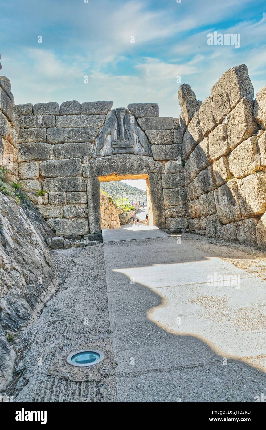 Eine vertikale Aufnahme der archäologischen Stätte von Mykene in Argolis, nordöstlich des Peloponnes, Griechenland Stockfoto