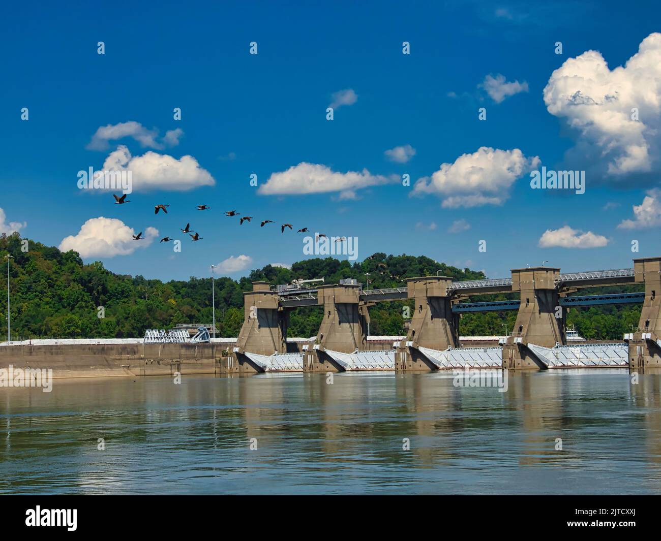Willow Island Lock and Dam auf dem Ohio River USA Stockfoto