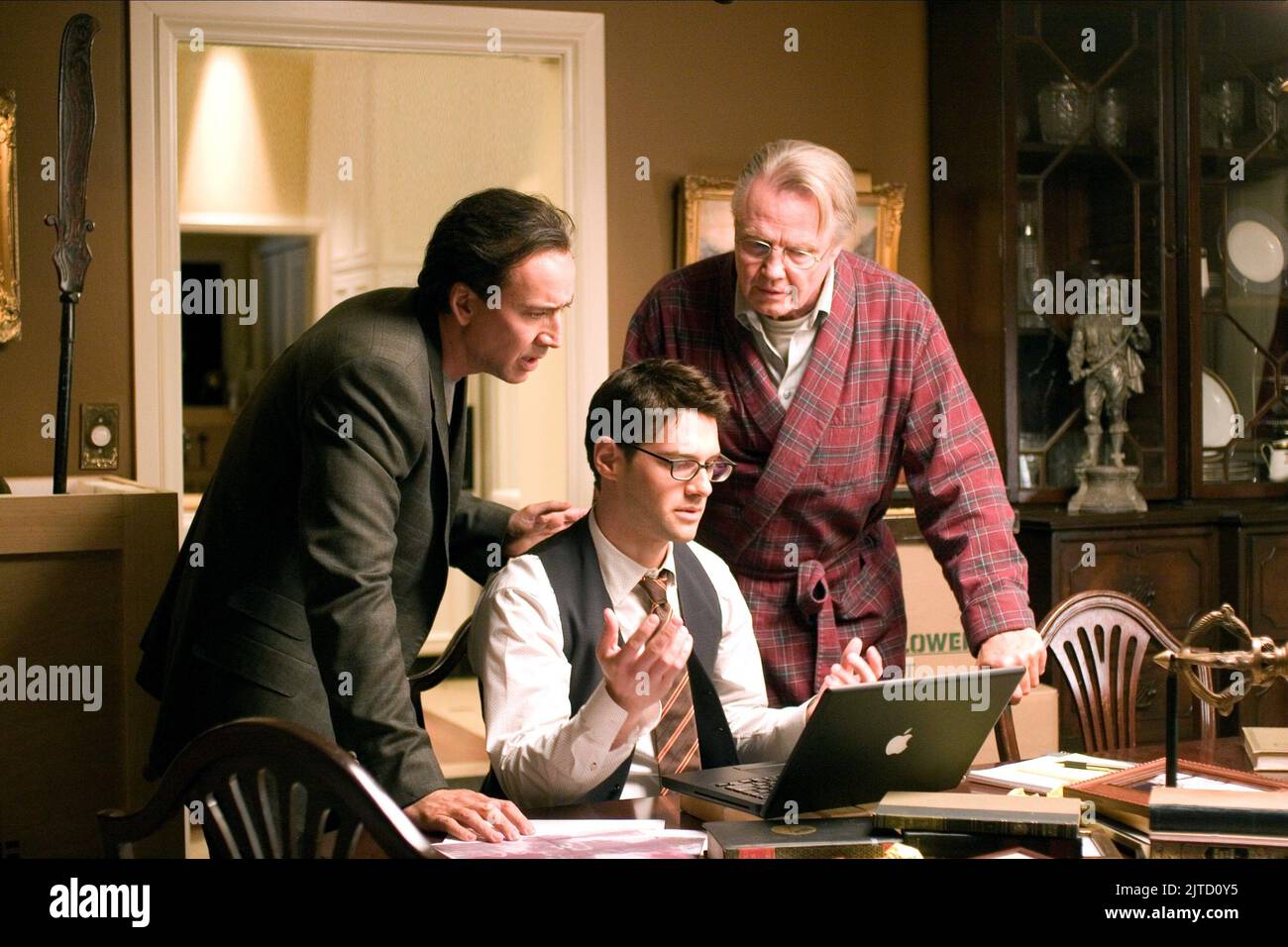 NICOLAS CAGE, Justin Bartha, Jon Voight, NATIONAL TREASURE: Das Buch der Geheimnisse, 2007 Stockfoto