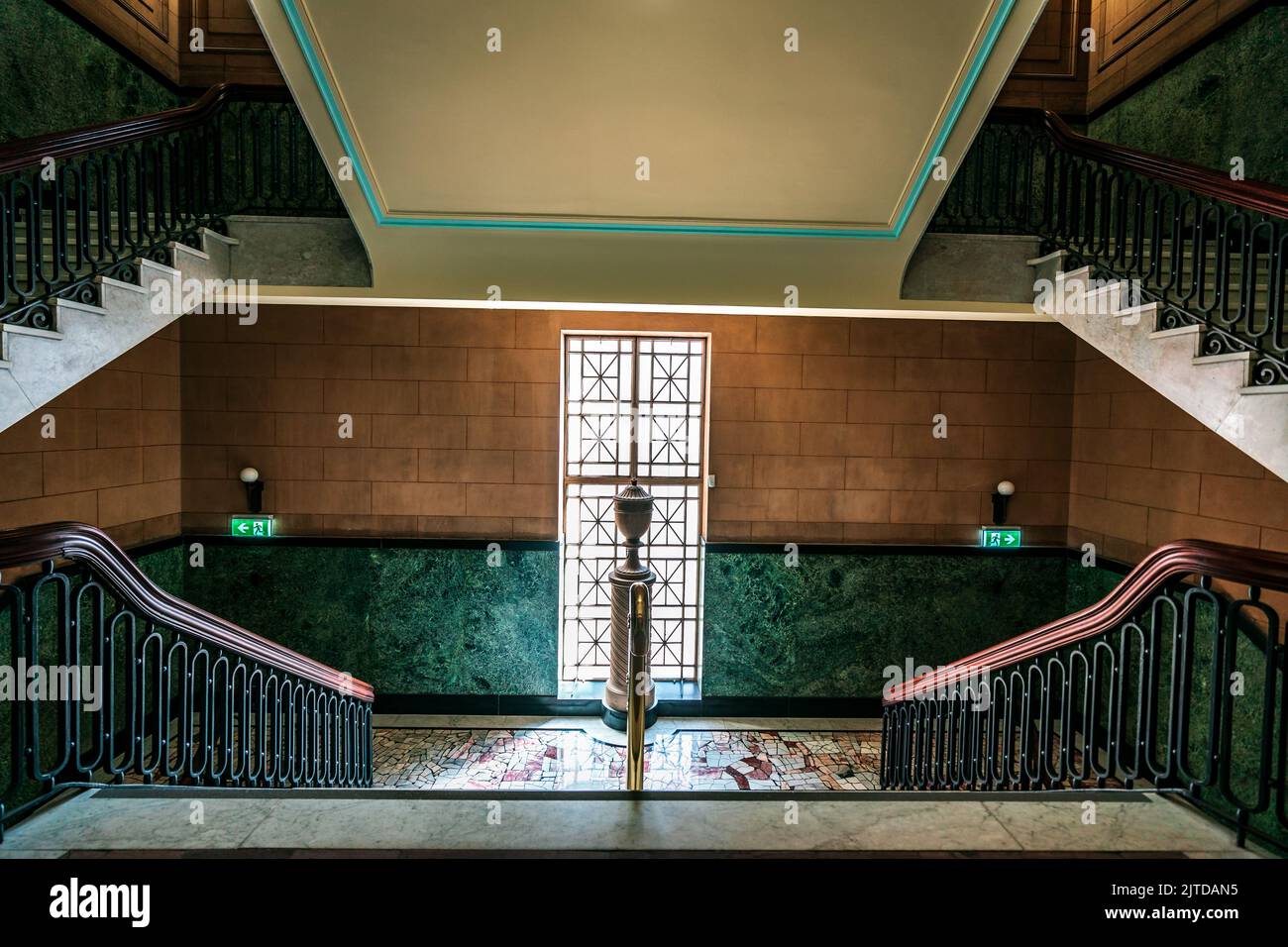 Brisbane, Queensland, Australien - Historische Treppen am Masonic Memorial Center Stockfoto