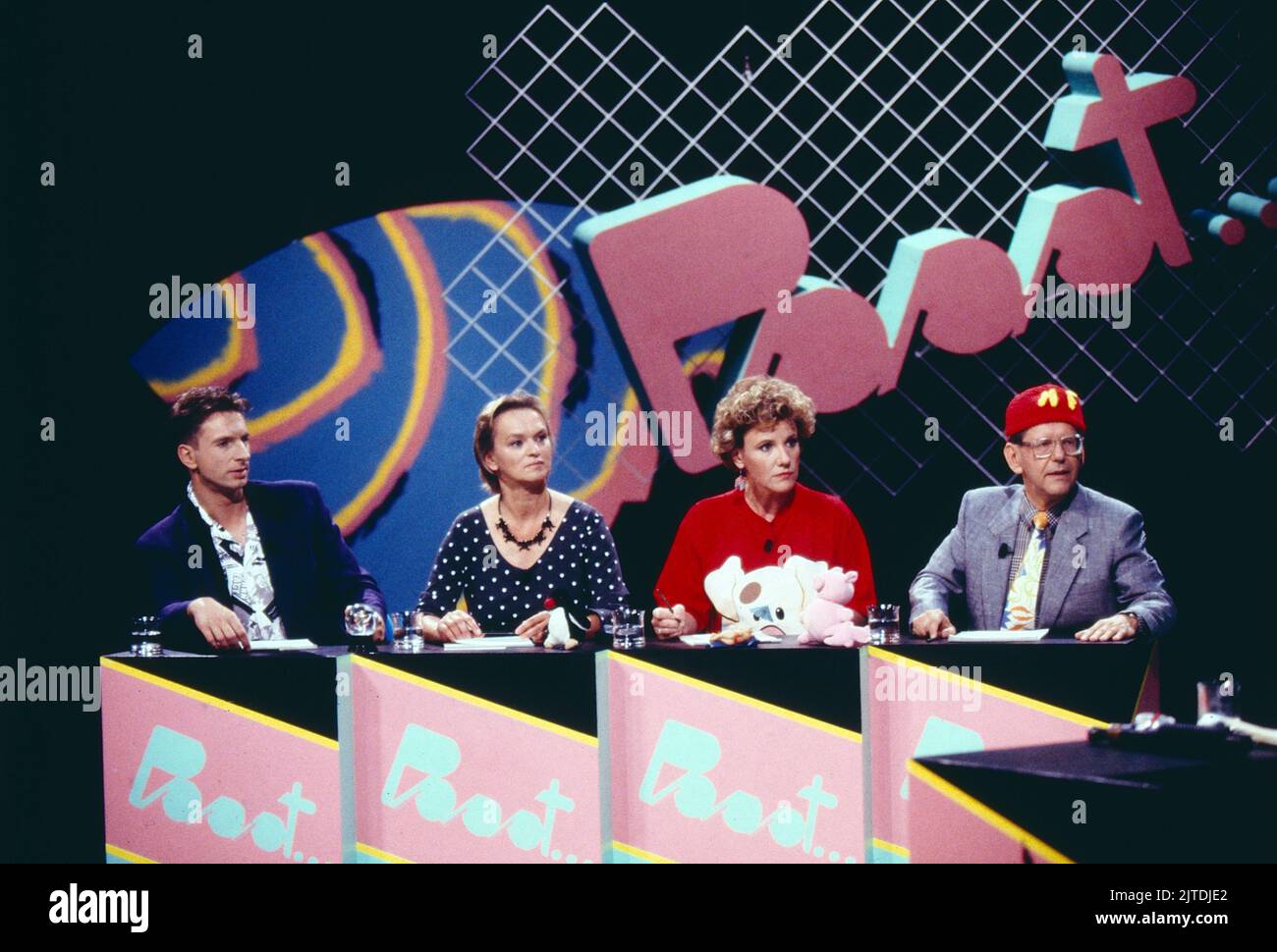Psst, WDR Spielshow und Comedy, Deutschland, 1990, das Rateteam soll die Geheimnisse eines Kandidaten raten: Ingolf Lück, Elke Heidenreich, Mariele Millowitsch, Herbert Feuerstein. Psst, TV-Comedy und Spielshow, Deutschland, 1990, das Guess-Team: Ingolf Lueck, Elke Heidenreich, Mariele Millowitsch, Herbert Feuerstein Stockfoto