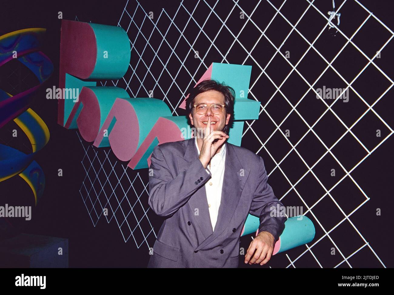 Psst, WDR Spielshow und Comedy, Deutschland, 1990, moderiert von Harald Schmidt. Psst, TV-Comedy und Spielshow, Deutschland, 1990, moderiert von Harald Schmidt Stockfoto