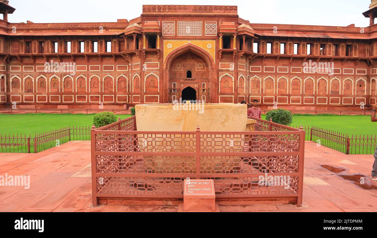 Das schöne Innere und Äußere von Agra Fort, Agra, Uttar Pradesh, Indien. Stockfoto