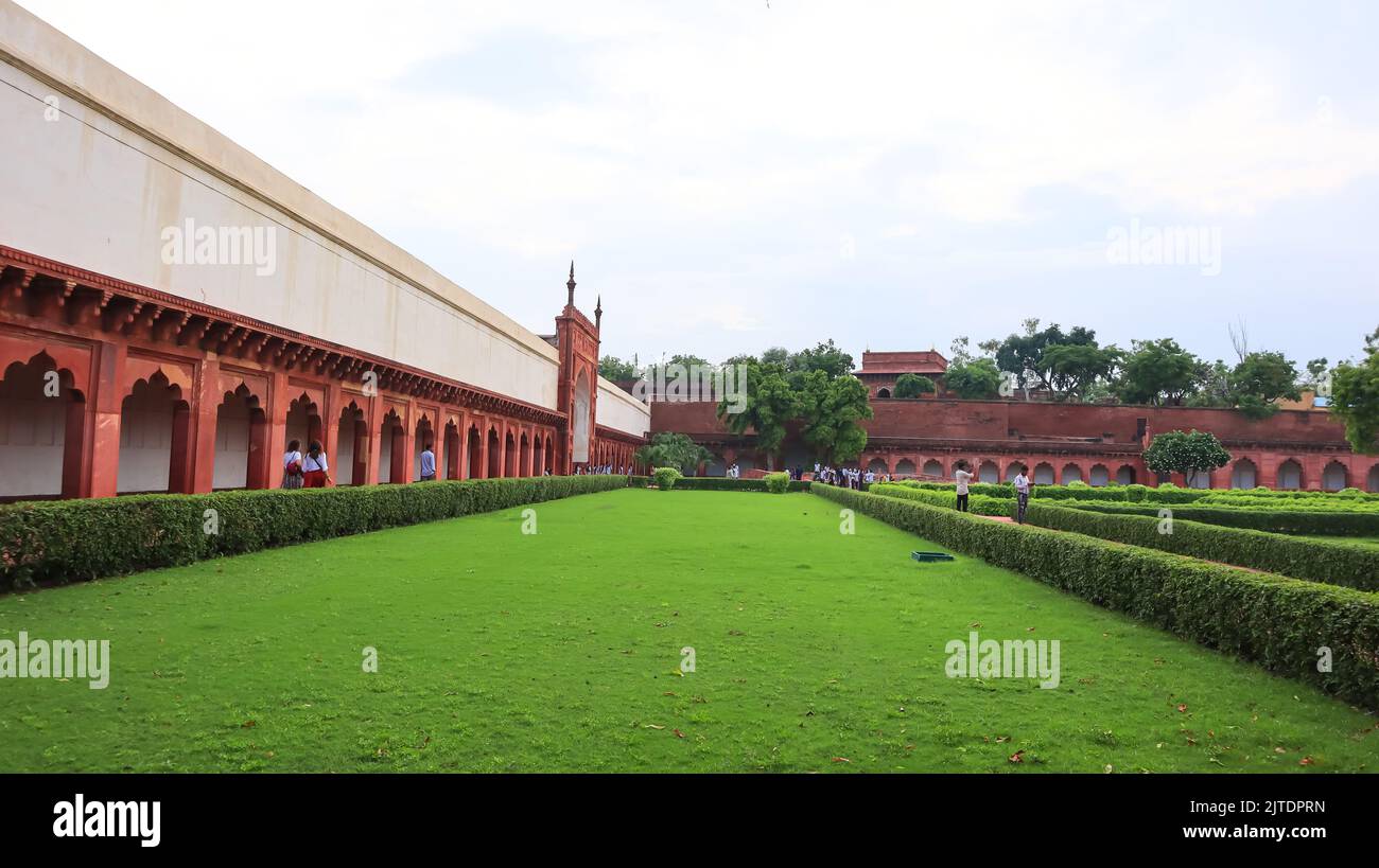Das schöne Innere und Äußere von Agra Fort, Agra, Uttar Pradesh, Indien. Stockfoto