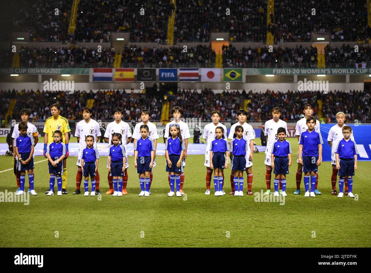 SAN JOSE, Costa Rica: Japan-Kader posiert vor dem Finalspiel zwischen Spanien und Japan für die Champions-Trophäe bei der FIFA U-20 Women’s World Stockfoto