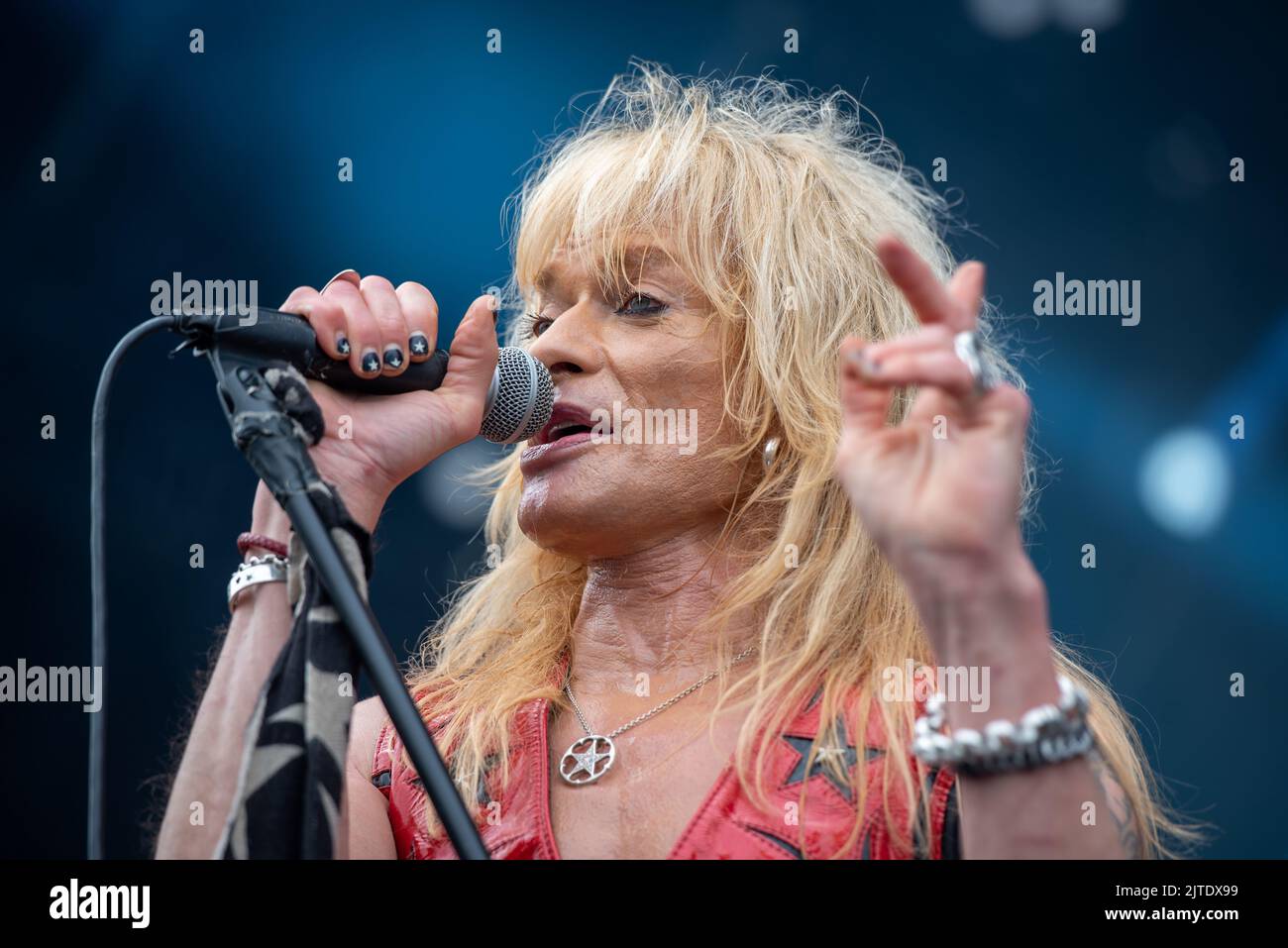 25. Juni 2022: Michael Monroe tritt beim Hellfest Open Air Festival auf Stockfoto