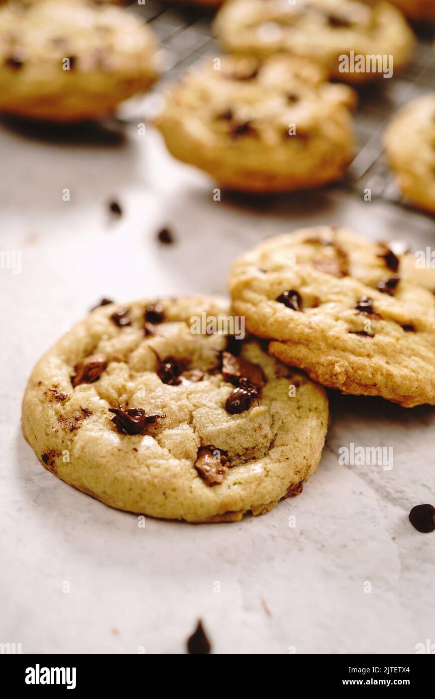 Hausgemachte, kauen Chocolate Chip Cookies, selektiver Fokus Stockfoto