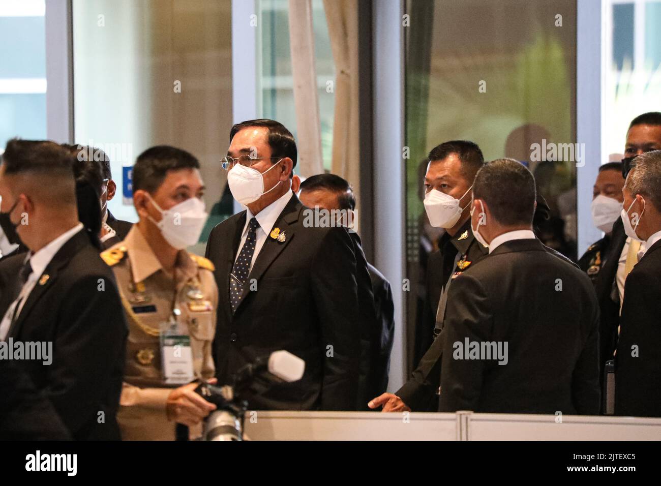 Bangkok, Thailand. 29. August 2022. General Prayut Chan-o-cha als Verteidigungsminister, nachdem er gemäß der thailändischen Verfassung 2017 für mehr als 8 Jahre als Premierminister vorübergehend aus dem Amt gejaht worden war, Den Vorsitz bei der Eröffnungszeremonie von Defense and Security 2022 mit Militärdelegationen aus Ländern der ganzen Welt, die an der Eröffnungszeremonie und dem Besuch der Ausstellung für internationale Waffen und militärische Ausrüstung im Challenger 1-2 Building, Impact Exhibition and Convention Center, Muang Thong Thani, Die vom 29. August bis zum 1. September 2022 stattfinden wird. (Bild: © Adirac Stockfoto