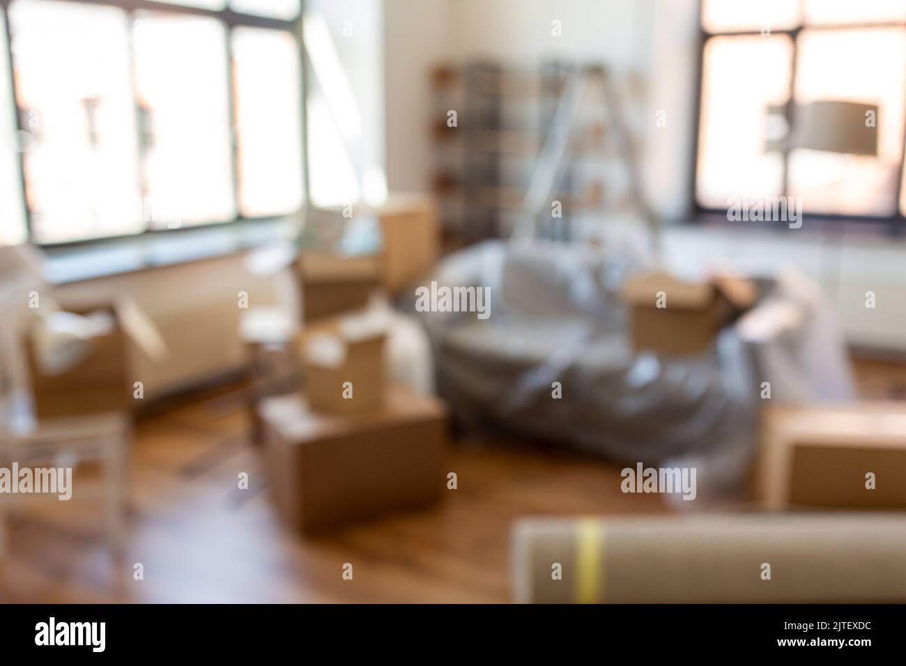 Boxen mit Sachen zu Hause Stockfoto
