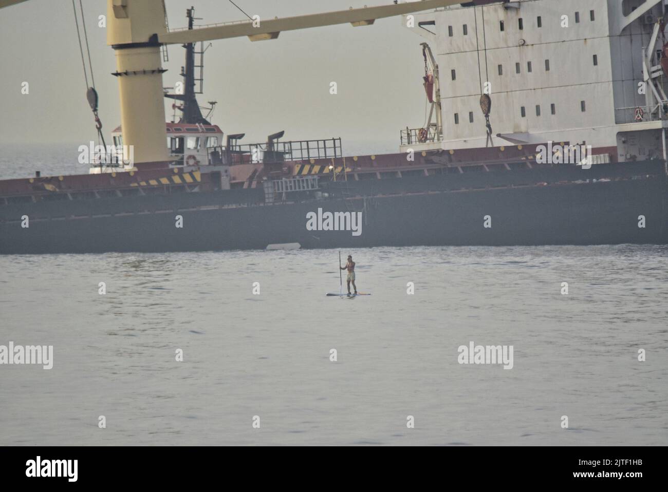 Massengutfrachter sinkt vor der Ostküste, Gibraltar - 30.. August 2022 Stockfoto