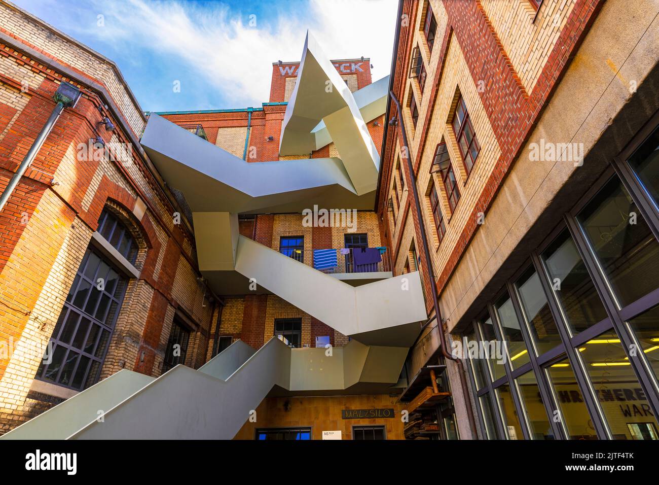 Das alte Brauereigebäude Warteck nach der Renovierung wird nun für viele Zwecke genutzt. Werkraum steht für die Zusammenarbeit verschiedener Projekte, Unternehmen Stockfoto