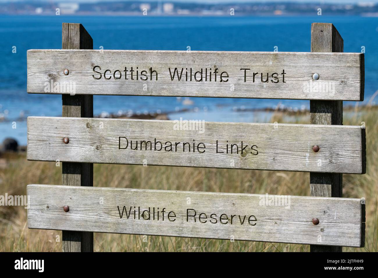 Schild zum Naturschutzgebiet Dumbarnie Links, Fife, Schottland, Großbritannien Stockfoto