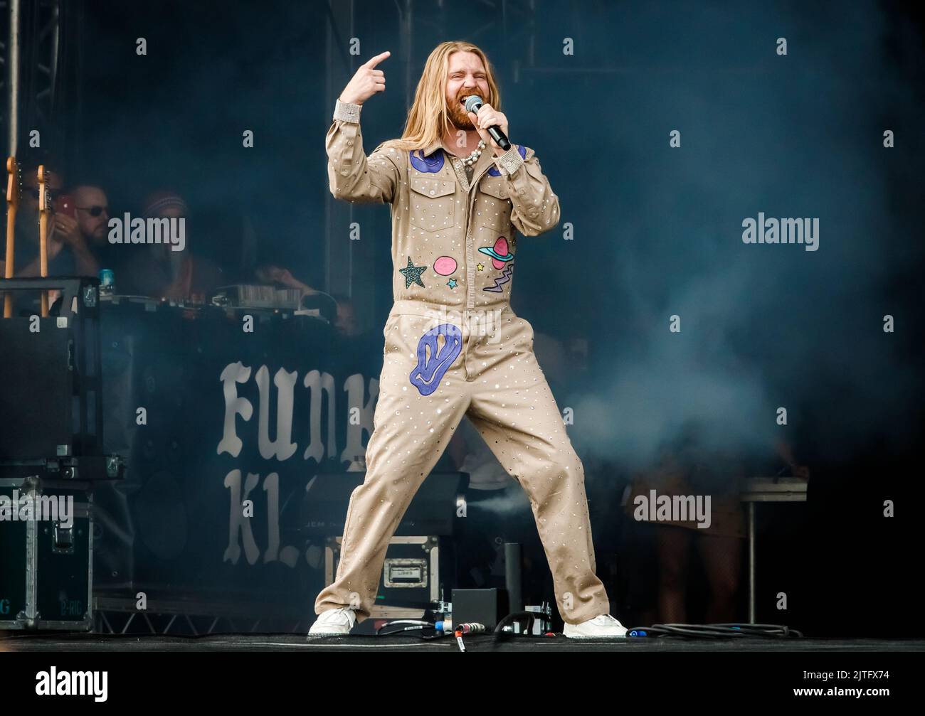 Sam Ryder tritt am 28.. August 2022 live auf der Common Stage beim Victorious Festival in Portsmouth, Großbritannien, auf. Stockfoto