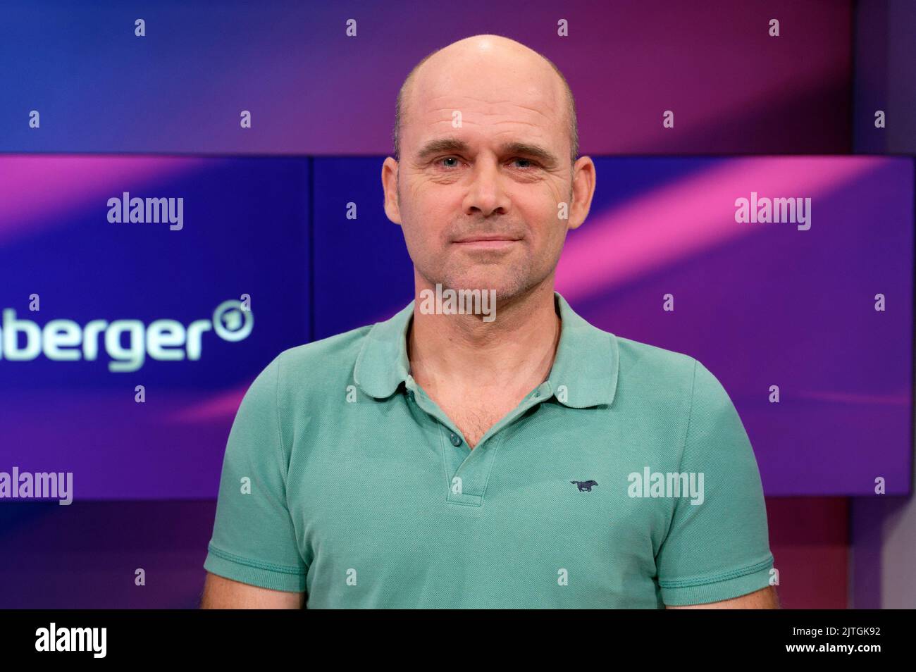 Köln, Deutschland. 30. August 2022. Jan Hempel, ehemaliger Weltklassetaucher, steht im Studio der ARD-Talkshow 'Maischberger'. Quelle: Henning Kaiser/dpa/Alamy Live News Stockfoto