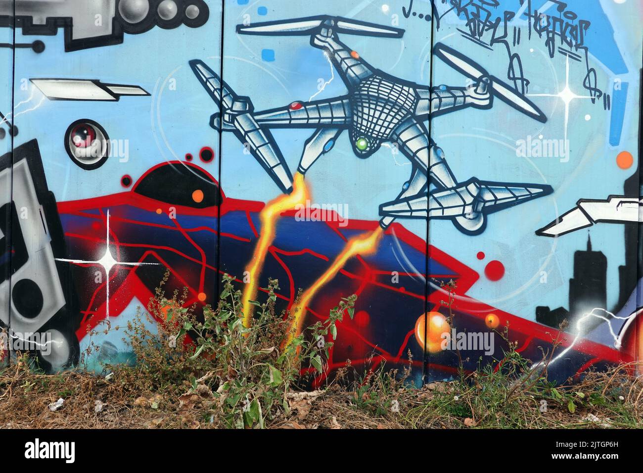 Fancilully bunte Graffiti an einer Wand, Deutschland, Nordrhein-Westfalen, Köln Stockfoto